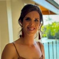 20+ "Sara Laporta" profiles