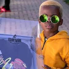 Explore tweets of kamogelo mphela 🎭 @kamo_mphelaxx on twitter. Kamo Phela Rethabile Home Facebook
