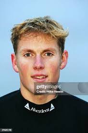 Sam Mclennan's Instagram, Twitter & Facebook