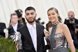 Gigi hadid has confirmed the name of her daughter with zayn malik by subtly adding it to her instagram bio. Gigi Hadid Reveals Her Daughter S Sweet Name In An Interesting Way