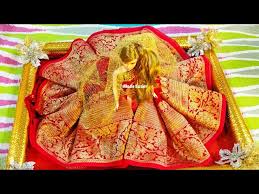 Beautiful trays with interesting carvings and grand designs are available at every local decoration shop. Saree Packing For Wedding Wedding Packing Bridal Packing Saree Gift Packing Doll Saree Packing Youtube