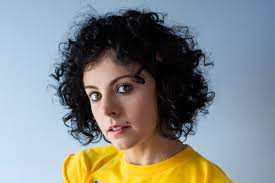 Sierra burgess is a loser. Giorgia Angiuli Music Can Be Very Powerful And It S Like A Creature That S Alive Electronic Groove