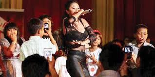 verse d semalam bm itu semalam em hari ini aku hidup a dalam dunia yang aman d kenangan. Semalam Yang Hangat Chord G Lirik Lagu Chord Kunci Gitar Semalam Yang Hangat Wings