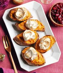 We seasoned the pork overnight with salt, pepper and aromatic spices such. Best Christmas Dinner Menu Recipes 2020 Easy Christmas Dinner Ideas