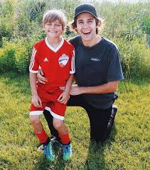 Check also david dobrik body measurements, for a intelligent youtuber david dobrik it's very serious to always look excellent as curious paparazzi follow him in all times. Toby Dobrik Net Worth Age Height Wiki Celebnetworth Net