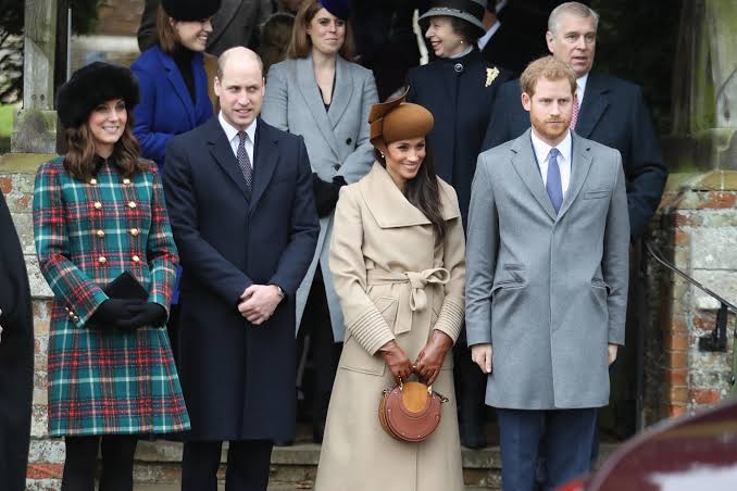 Report: Paparazzi forced Meghan Markle's father to do photos