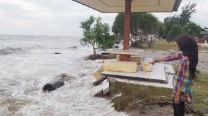 Pantai ujung pandaran merupakan objek wisata andalan kabupaten kotawaringin timur yang selalu ramai didatangi wisatawan, terutama di masa liburan. Sarana Dan Prasarana Wisata Pantai Ujung Pandaran Akan Dibenahi Banjarmasin Post