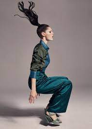 coco rocha s wow poses luxury fall fashion grazia australia anne of carversville high fashion poses fashion poses model poses photography
