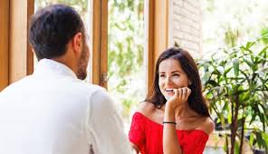 Agar tidak bosan, kamu bisa streaming film dengan mengajak teman temanmu yang berada di lokasi berbeda. Bukan Video Call Ini 4 Cara Pacaran Ldr Tetap Genpi Co