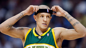 Delonte west information including teams, jersey numbers, championships won, awards, stats and everything about the nba player. Delonte West Video Shows Former Nba Player Beaten In Maryland Wusa9 Com