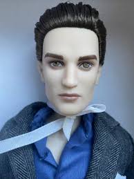 2 TONNER TWILIGHT New Moon Dolls Edward Distant Devotion & Bella's Birthday  MIB $430.00