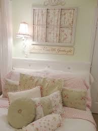 Green vintage bedroom glamor ideas. 45 Sweet Vintage Bedroom Decor Ideas To Get Inspired Digsdigs