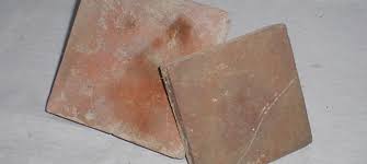 Die reinigung von terracottafliesen ist manchmal eine herausforderung. Originale Alte Und Handgefertigte Terracotta Fliesen Aus Frankreich In Quadratische Format Von Uns Direkt Importiert