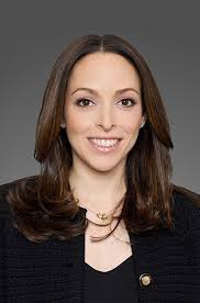 Stephanie Weiss's Instagram, Twitter & Facebook