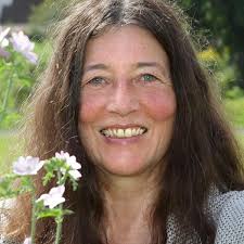 Gesunder Garten durch Mischkultur: Gemüse, Blumen, Kräuter, Obst. Altes  Gartenwissen neu entdeckt. Nachhaltige Anbaumethoden und Selbstversorgung  im ... Biologisches Gärtnern verstehen und anwenden : Franck, Gertrud,  Bross-Burkhardt, Brunhilde: Amazon ...