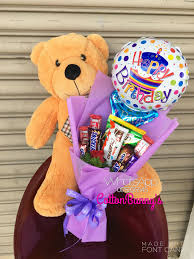 Chocolate Bouquet Surprise Delivery Chocolatebouquet Flowerbouquet Surprisedelivery Floristpenang Florist Ramo De Chocolate Manualidades Dulces De Regalo