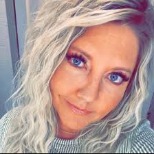 Valeri Neeb Realtor KW Rivertown