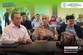 Redesain Kurikulum Fakultas Adab dan Bahasa Sebagai kelanjutan ...