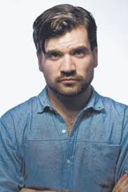 Beach Hill's Colin Sharpe takes part in TOsketchfest with The Weaker  Vessels