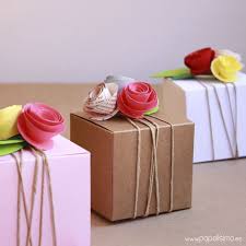 .de regalo cajas de regalo con colgante de regalo & bandas para boda cumpleaños bautizo mit braunen bändern 25 unidades baby shower,surepromise para personalizar regalos de invitados, adecuado como paquete de regalo para pequeños regalos individuales. Como Decorar Cajas De Regalo Para Boda Papelisimo Como Decorar Cajas Cajas De Regalo Hacer Cajas De Regalo