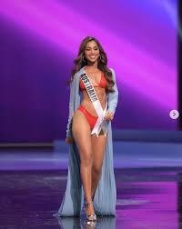 Jun 09, 2021 · miss universe australia 2020 maria thattil (left), who established a good friendship with miss universe philippines 2020 rabiya mateo (right photo), lauds miss universe philippines organization for removing height requirement for potential candidates. Maria Thattil Wiki Age Height Boyfriend Family Biography More
