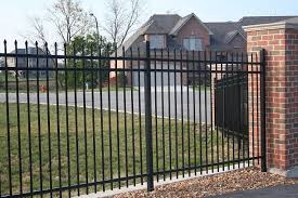7 All Time Best Cool Ideas Horizontal Fence Over Chain Link Vertical Fence Tin Black Metal House Metaal
