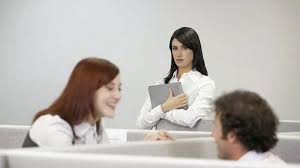 Leadership, kemampuan dalam mempengaruhi orang lain agar melaksanakan suatu tugas. Mudah Iri Hati Dengan Sesama Teman Lakukan 7 Tips Ini Agar Mampu Menghilangkan Rasa Iri Sriwijaya Post