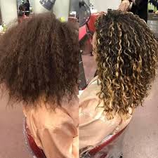 This Client Came To Devachan All The Way From Paris For A Devacut Pintura Highlights Curly Hair Styles Highlights Curly Hair Curly Hair Salon