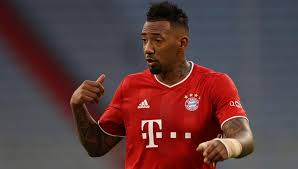 Der fc bayern hat eine geldstrafe an jérôme boateng verhängt. L4gr1pvi08 B8m