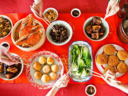 It uses bell pepper, onion, zucchini, shiitake mushrooms, ginger, and garlic, along with a sauce of oyster and soy sauces, rice vinegar, and sesame oil. How To Host A Chinese Mid Autumn Festival Feast