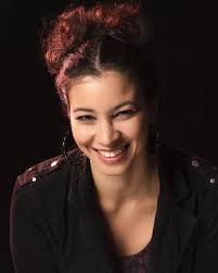 28 ans aujourd'hui ! Je ne ferais donc jamais partie du Club des 27 !!! LoL  !!! Je pensais qu'à 28 ans je serais enfin une grande fille mais finalement  je suis