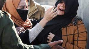 Recentemente è tornata a kabul e ha osservato che le donne continuano a camminare dietro ai loro mariti. Afghanistan L Is Rivendica L Uccisione Di Tre Giornaliste Vatican News