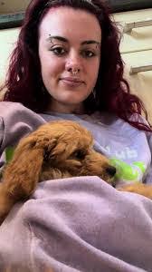 Elisha Holt's Instagram, Twitter & Facebook