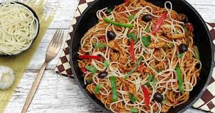 Chicken Tomato And Spaghetti Pasta Recipe Sooperchef Youtube Pasta Recipes Spaghetti Pasta Recipe Pasta Recipes At Home