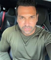 Adrian R'Mante (@adrianrmante) • Instagram photos and videos