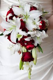 Pin By Ashley Guo On Wedding Ideas Red Rose Bridal Bouquet Wedding Bouquets White Lily Bouquet