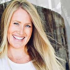 Isabella Urban's Instagram, Twitter & Facebook