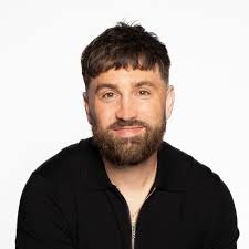 Lyle Phillips's Instagram, Twitter & Facebook