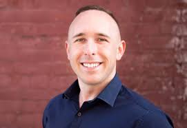 Kyle Curtis's Instagram, Twitter & Facebook