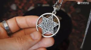 Browse among the latest trends in fashion, find the best items to your taste. Amuleta Pandantiv Steaua Lui David Hexagrama Argint Cod Pnd915 Youtube