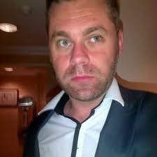 benjamin bloomer (@BenjBloomer)