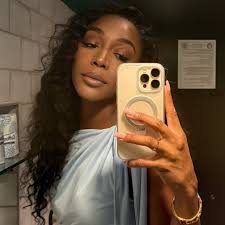 Not enough people are talking about how Nike Skims effectively makes Kim  Kardashian equivalent to Michael Jordan. This is NOT a collab, it's an  entirely separate brand… like Jordan's.