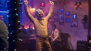 Alan wray tudyk (born march 16, 1971) is an american actor known for his roles as simon in the british comedy death at a funeral, as steve the pirate in dodgeball: Alan Tudyk Goes Extra Terrestrial In Syfy S Resident Alien In 2021 Gamespot