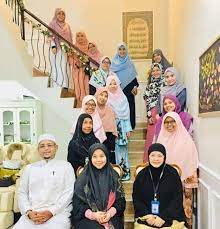 Koleksi doa ustazah klik sini yup.la/bukudoamihrab. Menangis Saat Tunggu Pesawat Ke Luar Negara Ustazah Datuk Norhafizah Musa Dedah Suka Duka Bergelar Pendakwah Nona