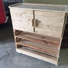 Rak serbaguna kayupallet pahang chenor temerloh maran. Cabinet Kasut Kayu Pallet Home Furniture Furniture On Carousell