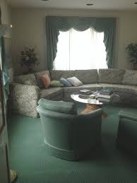 What Colors Look Good With Dark Green Carpet Carpet Vidalondon Within Best Dark Green Carpet Bedroom Ideas Bedroom Carpet Best Wall Colors Green Carpet