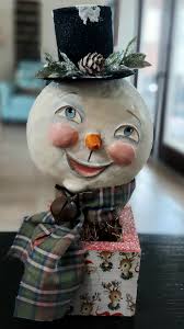 Hey, folks! Thought I'd share a few more of my plant creatures! These were  some of my favorites from the last few months! I was feeling stuck with my  drawing, so I