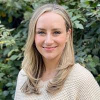 Elizabeth Owings's Instagram, Twitter & Facebook