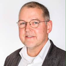 John Lapré, LL.M. op LinkedIn: Vanaf heden vertrouwenspersoon binnen  Defensie. Dat is een neventaak die…