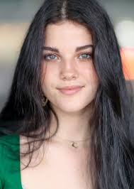 Fan Casting Felicity Jones as Emmeline Vance in All The Young Dudes